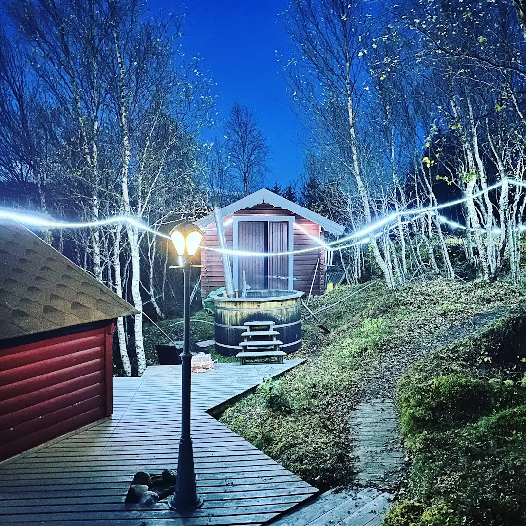 The Midnight Sun Cabin Grov · Bilder 2